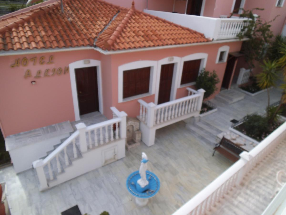 Alkyon Hotel Kokkari Esterno foto