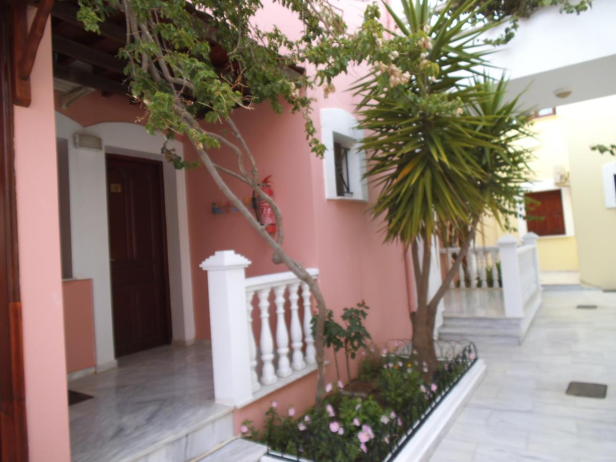 Alkyon Hotel Kokkari Esterno foto